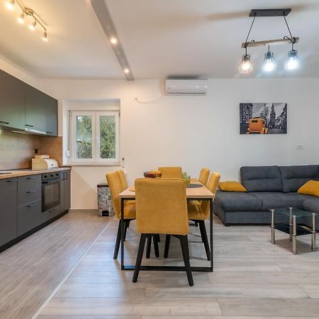 Apartman Galeb Trogir Eksteriør bilde