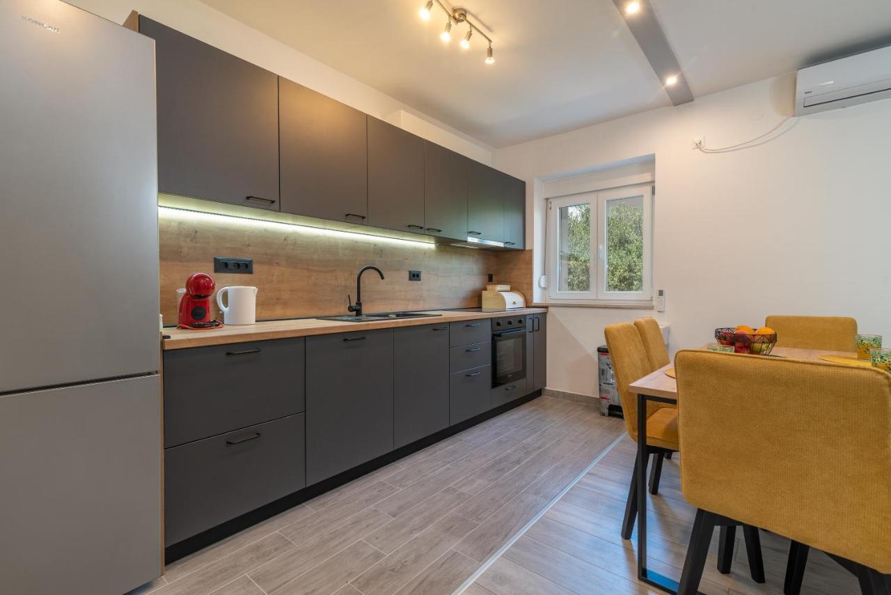 Apartman Galeb Trogir Eksteriør bilde